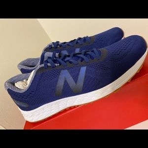 BRAND NEW NEW BALANCE FRESH FOAM RUNNING SHOES